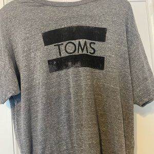 Light gray TOMS short sleeve shirt.